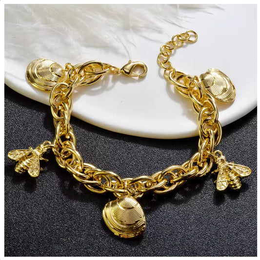 High Quality Bee and Shell Charm Bracelet