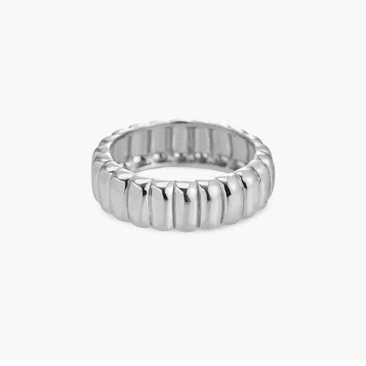 Trendiger Charlotte Ring