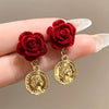 Boucle d'oreille pendentif rose en velours rouge rétro français