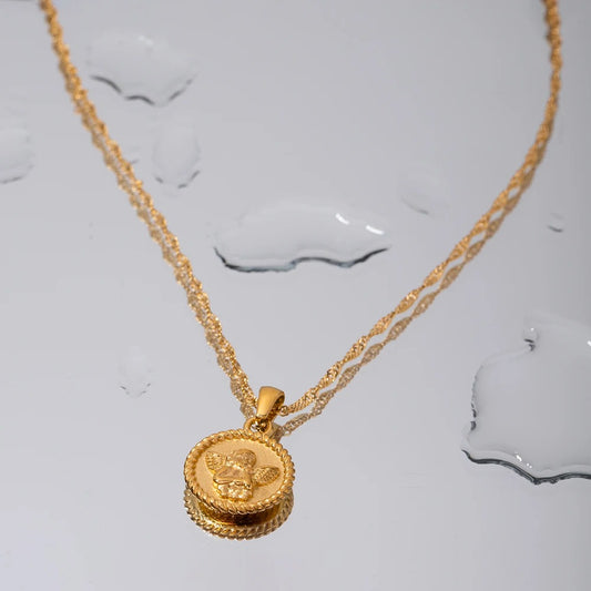 Collier avec pendentif en forme d'ange mignon