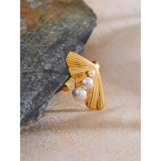 Bague en or avec perles artificielles en coquillage