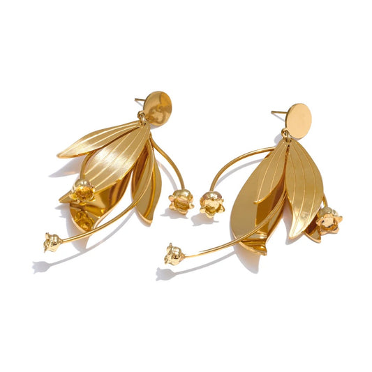 Exquisite Metal Flower Creative Earring