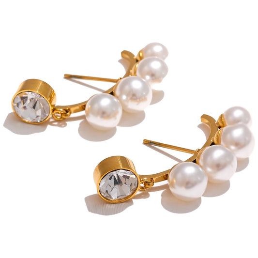 Elegant Imitation Pearls Drop Zirconia Earring